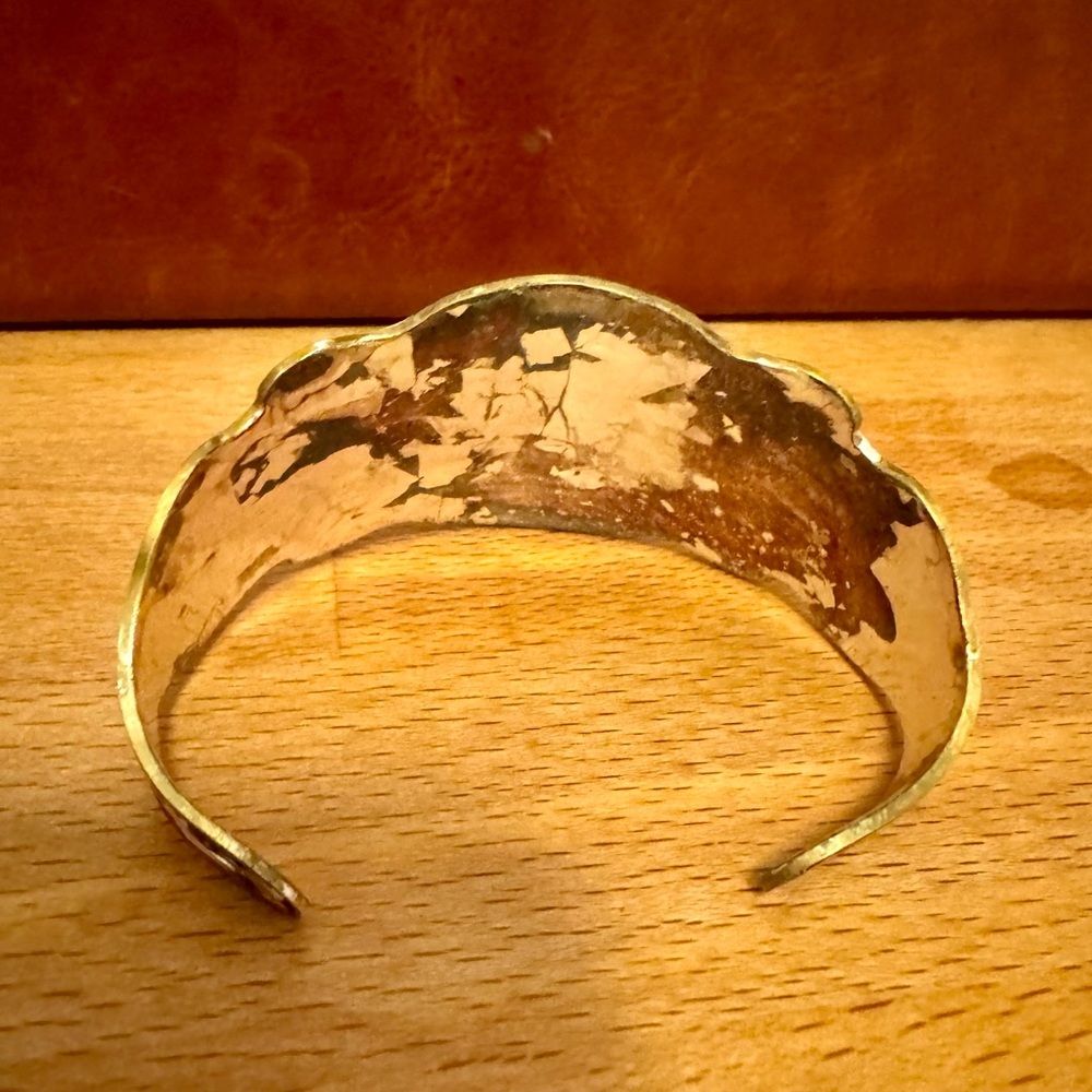 Vintage Crumrine Western Cuff Bracelet Reno NV Brass Black Enamel Engraved USA - Picture 3 of 5